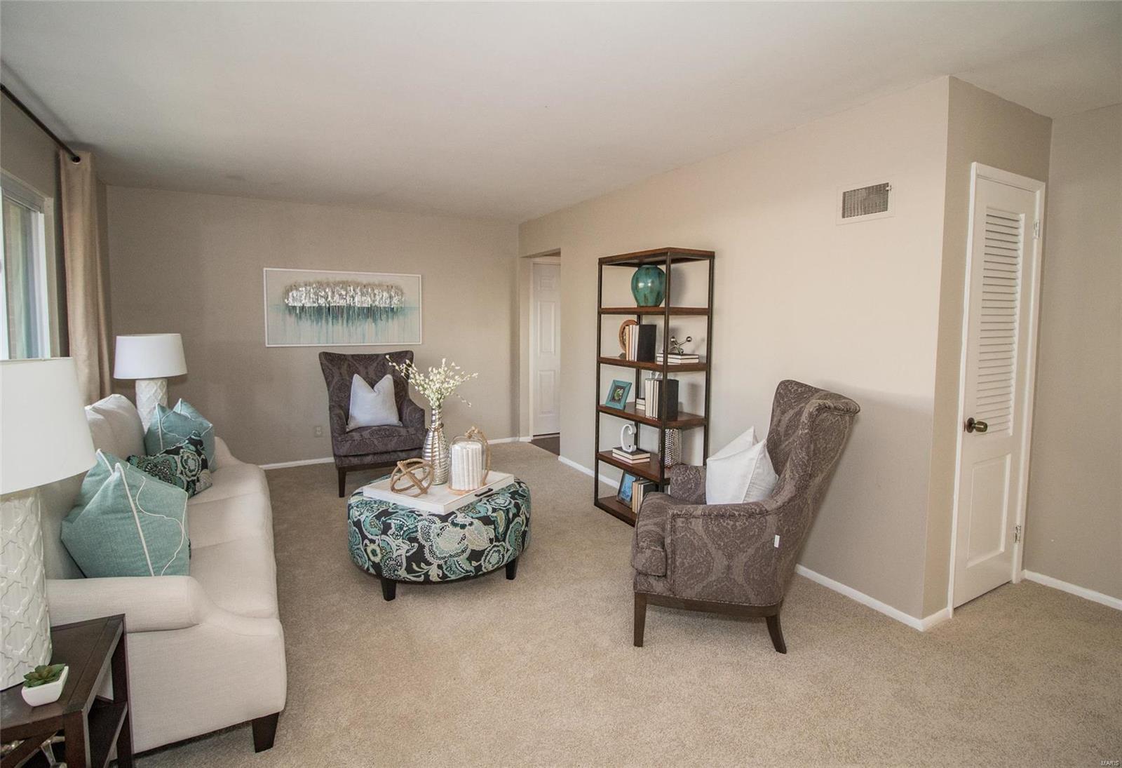 5356 Kerth Road St. Louis, MO 63128 - Photo 4 of 29 Gallery Image 4