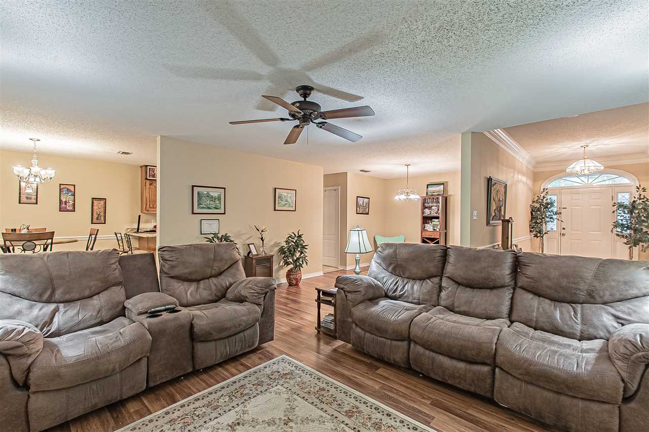 183 Montclair Loop Daphne, AL 36526 - Photo 5 of 25 Living Room
