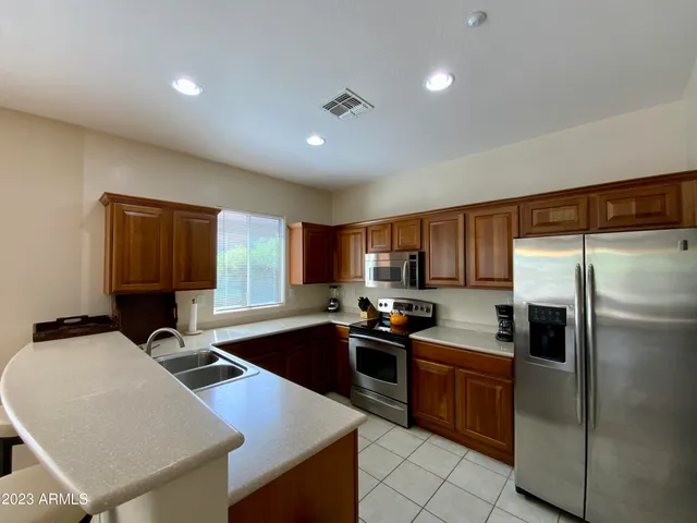 $3,500 | 1776 West Owens Way, Anthem, AZ 85086