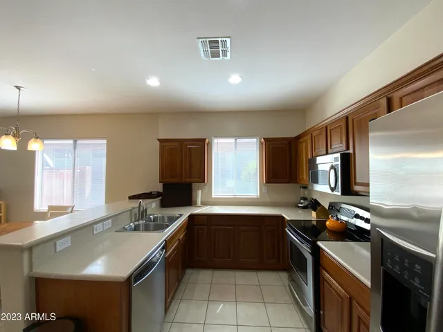 $3,500 | 1776 West Owens Way, Anthem, AZ 85086