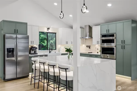 $975,000 | 16031 Southeast 167th Place, Renton, WA 98058