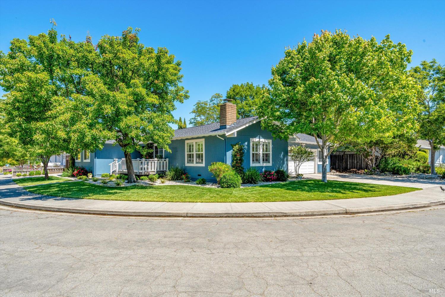 1116 Lanewood Way Santa Rosa, CA 95404 - Photo 3 of 81