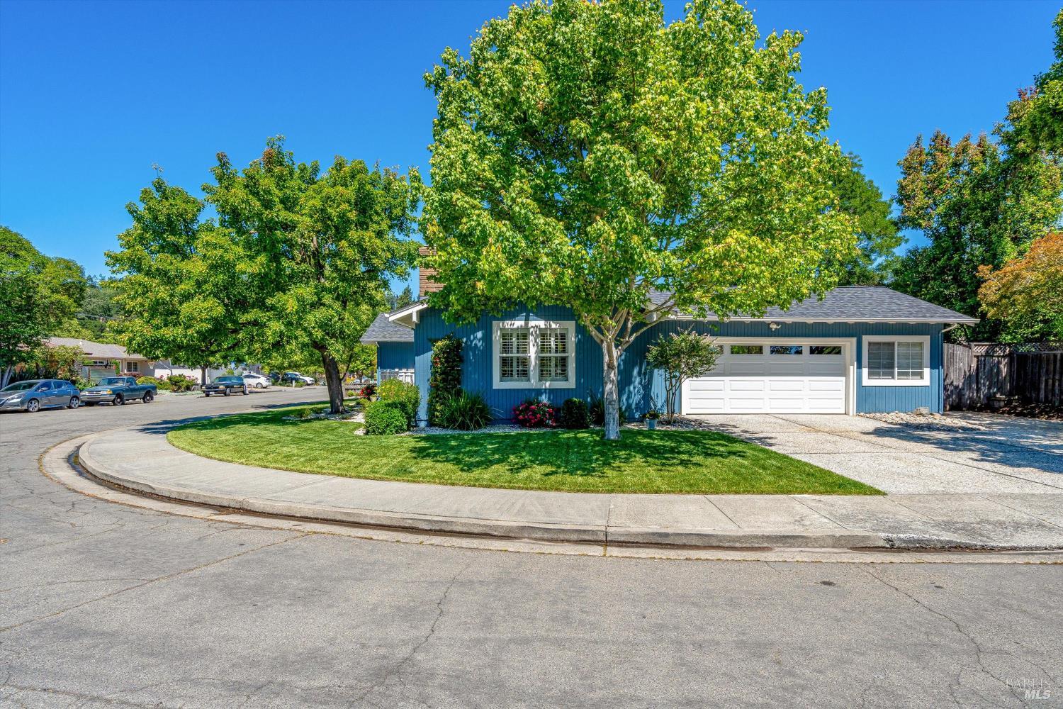 1116 Lanewood Way Santa Rosa, CA 95404 - Photo 4 of 81