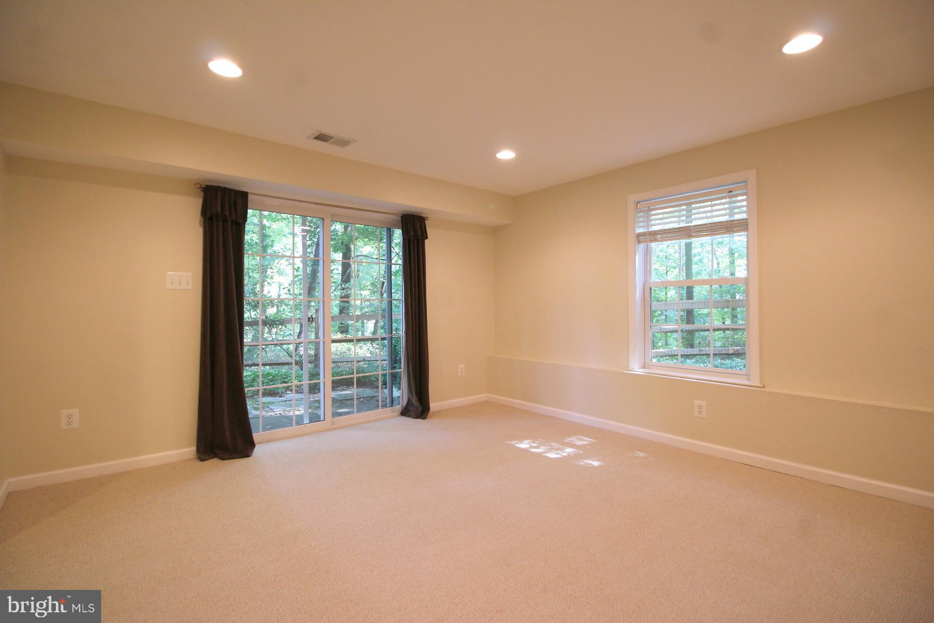 1649 Bennington Hollow Lane Reston, VA 20194 - Photo 24 of 29
