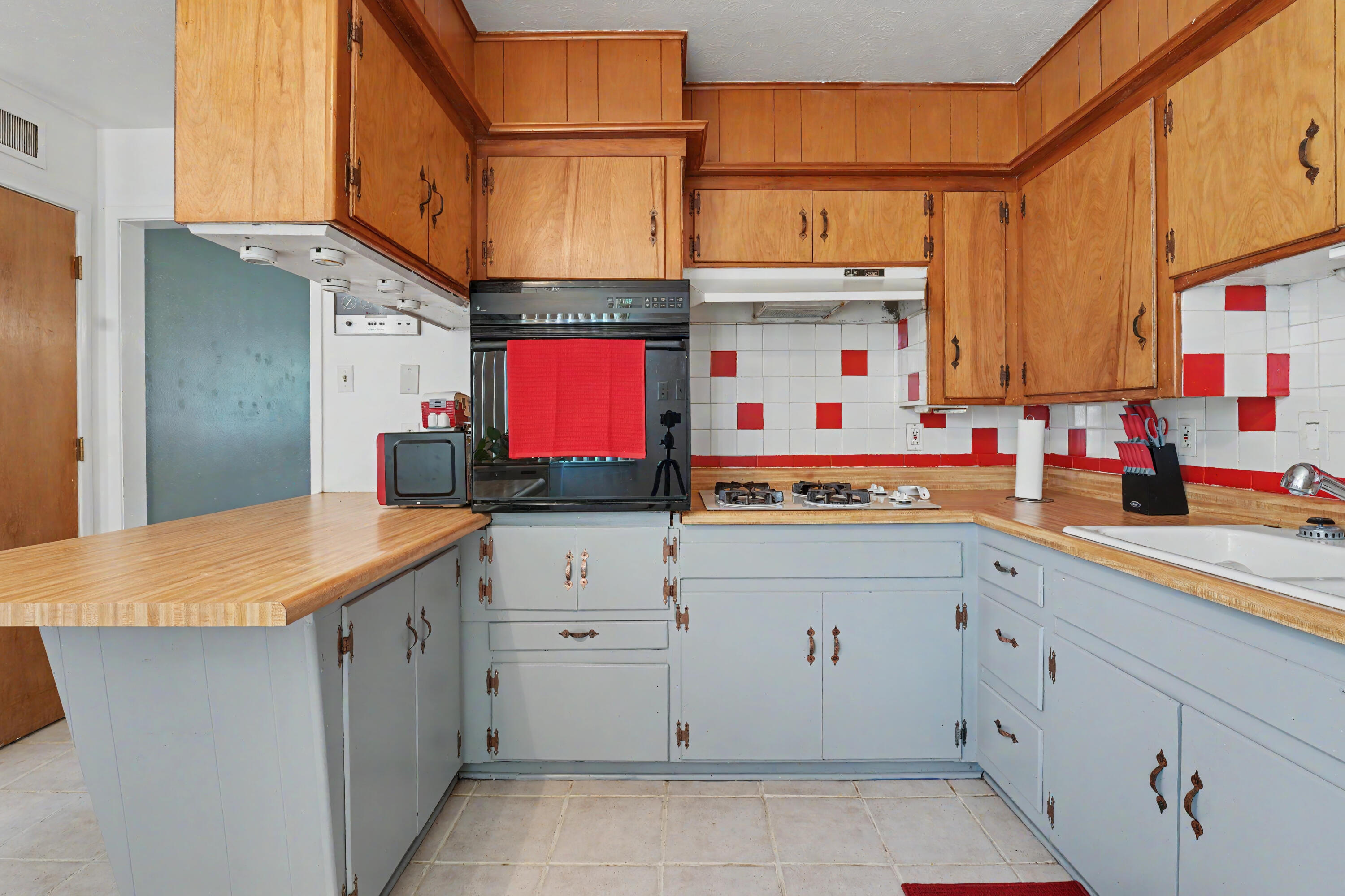 5239 40th Street Lubbock, TX 79414 - Photo 10 of 21 DSC05907