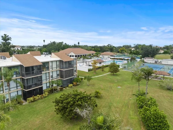 $125,000 | 612 Bird Bay Drive South, Unit 308, Venice, FL 34285