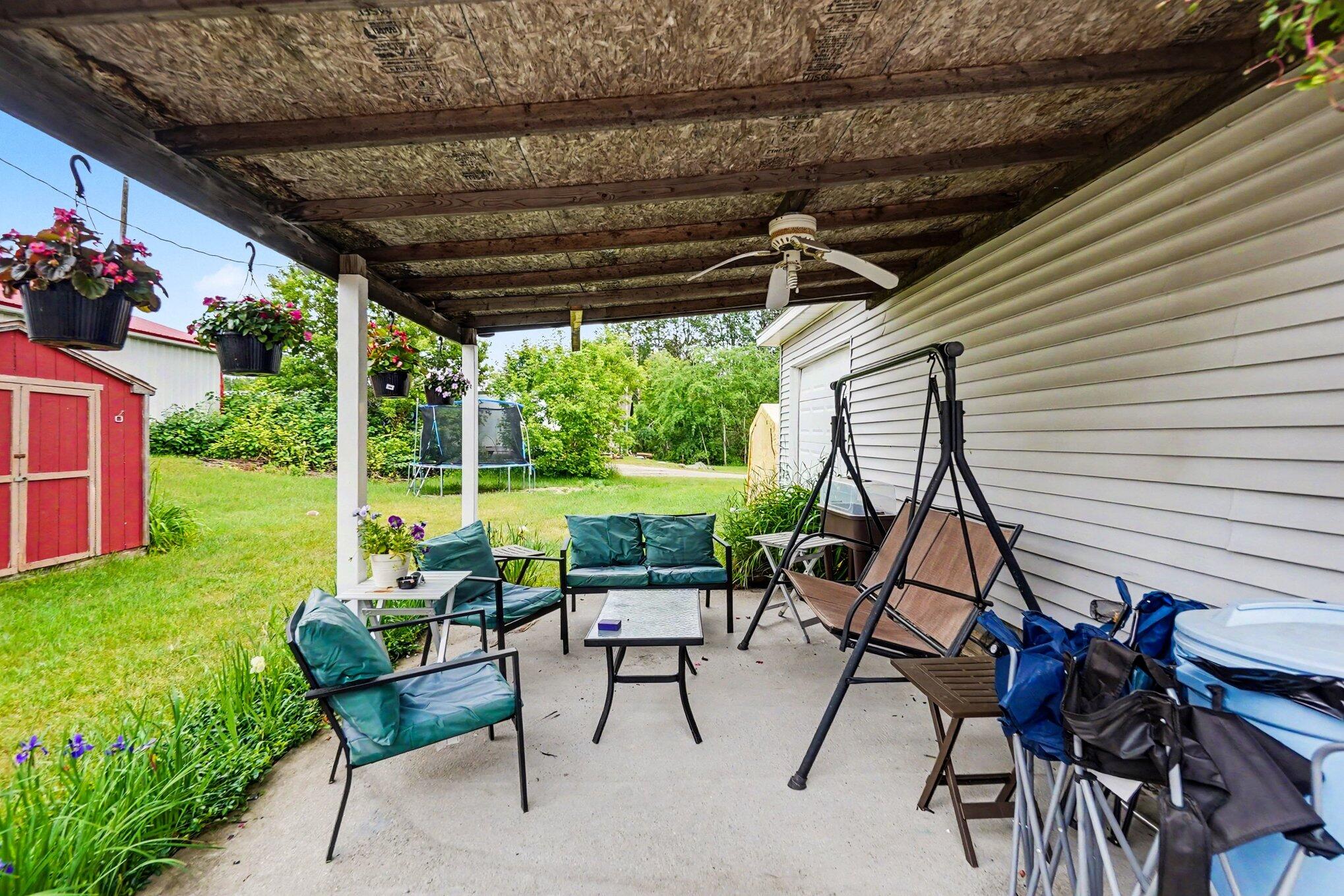 21029 11 Mile Road Reed City, MI 49677 - Photo 6 of 27 023_file_6182