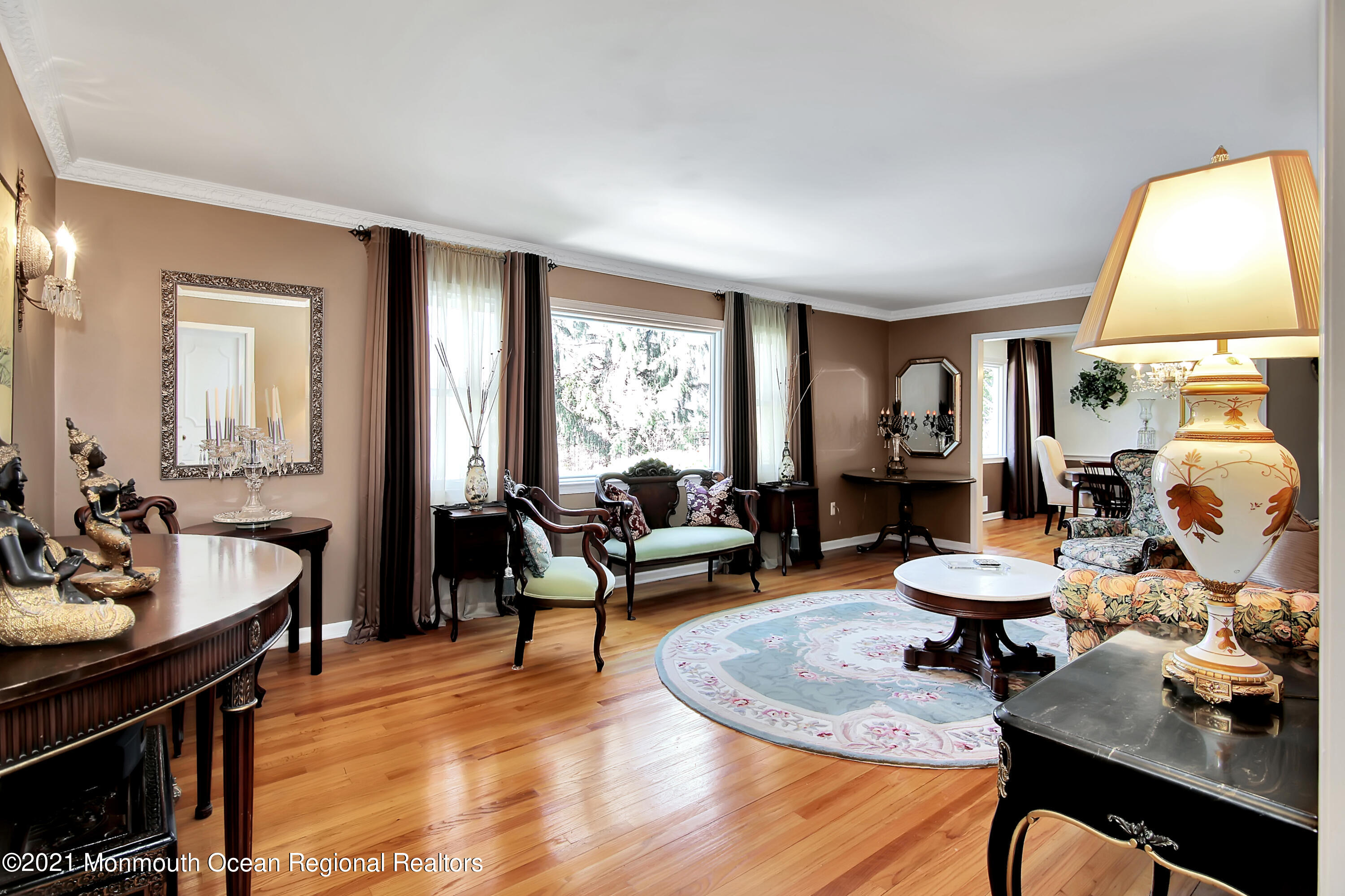9 Fox Hill Road Middletown, NJ 07748 - Photo 21 of 51 21-Living