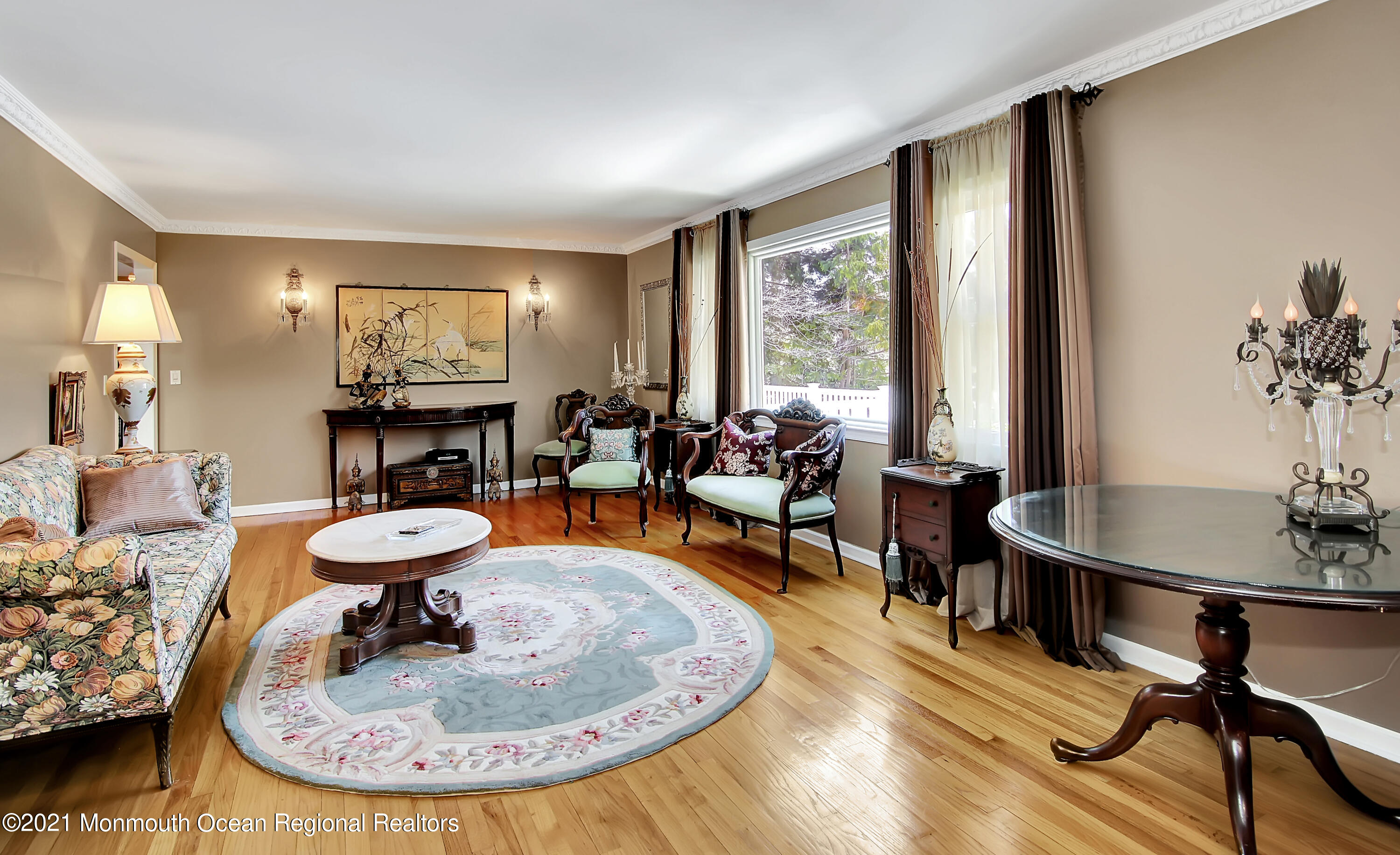 9 Fox Hill Road Middletown, NJ 07748 - Photo 22 of 51 22-Living