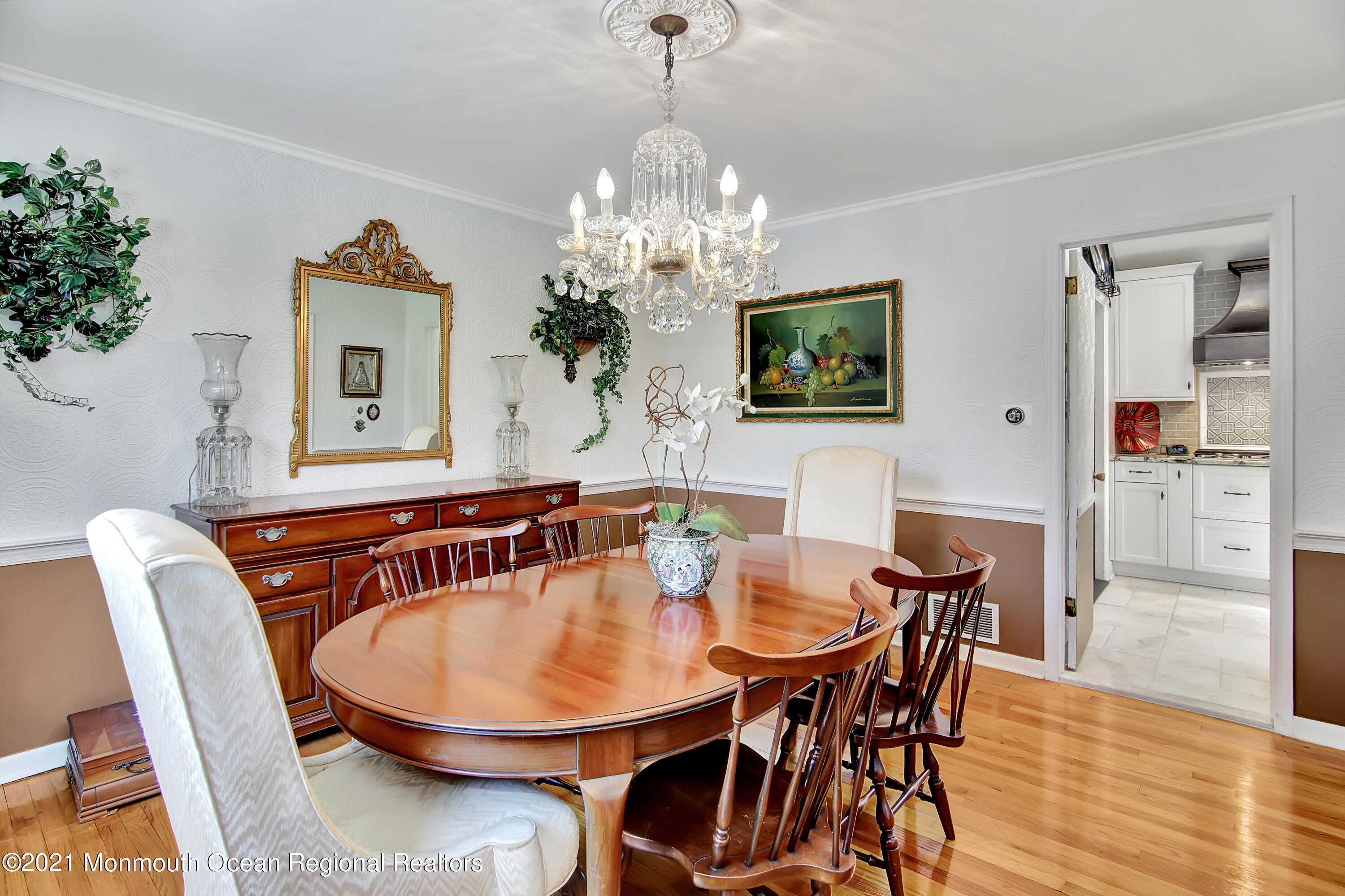 9 Fox Hill Road Middletown, NJ 07748 - Photo 24 of 51 24-Dining to Kitchen
