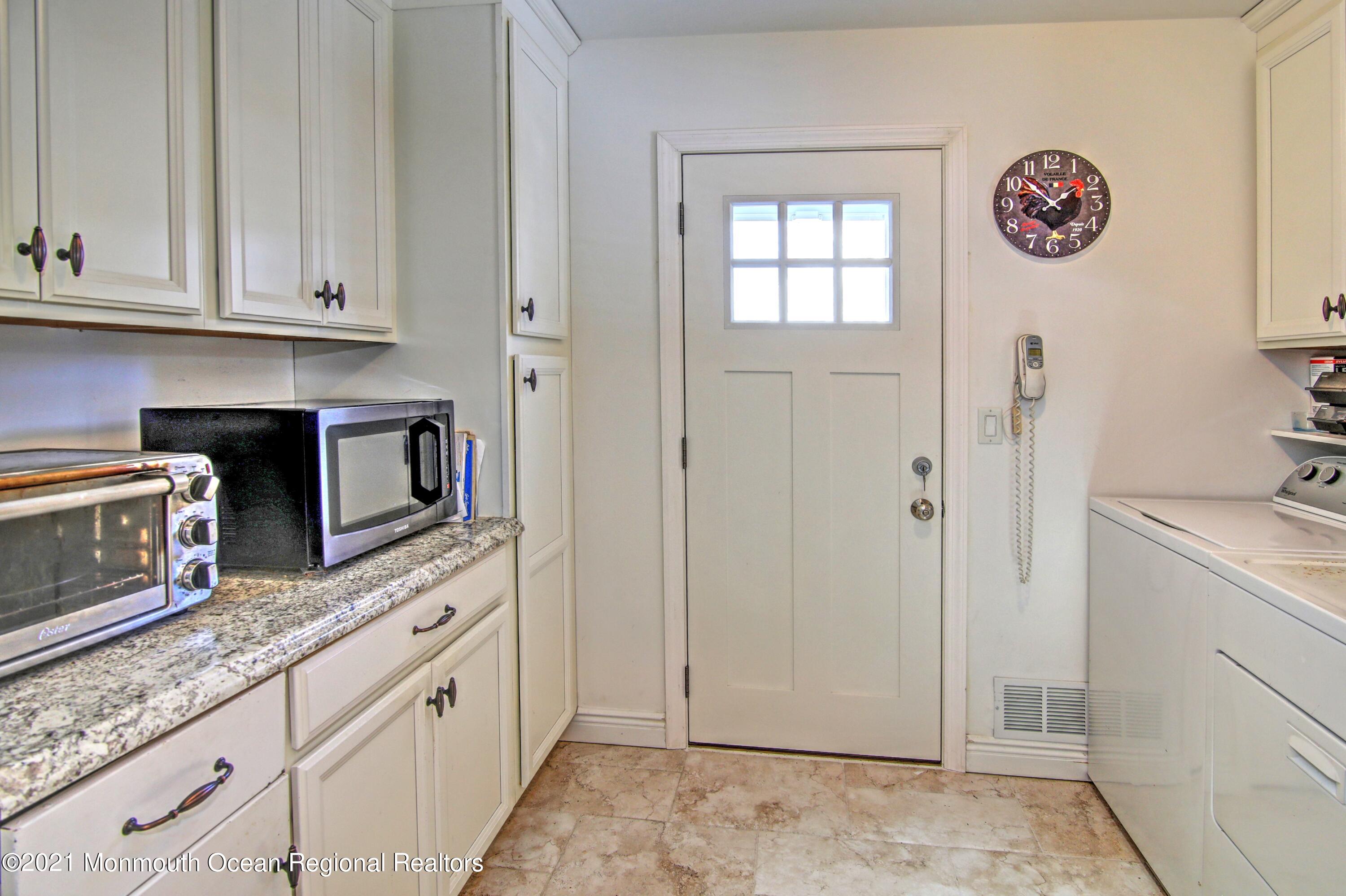 9 Fox Hill Road Middletown, NJ 07748 - Photo 29 of 51 29-Utility Room