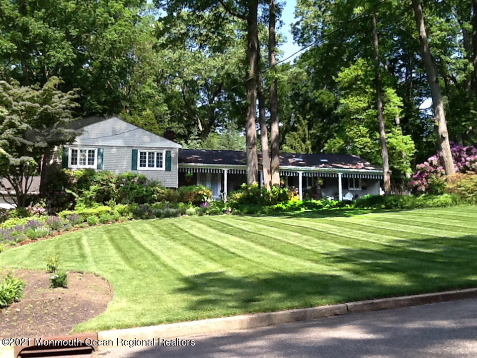 9 Fox Hill Road Middletown, NJ 07748 - Photo 5 of 51 05-Front