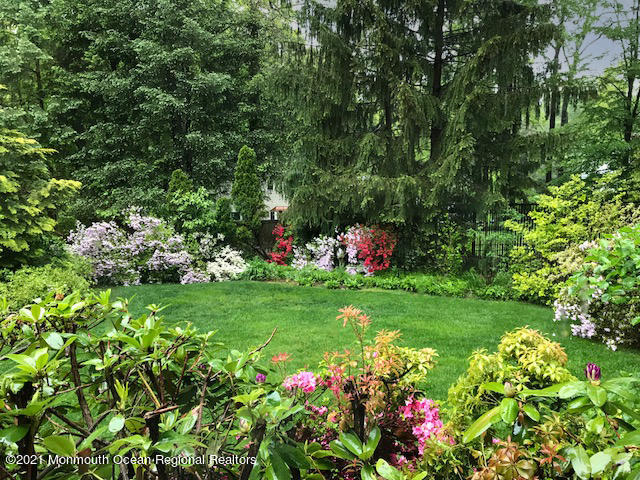 9 Fox Hill Road Middletown, NJ 07748 - Photo 51 of 51 51-Back