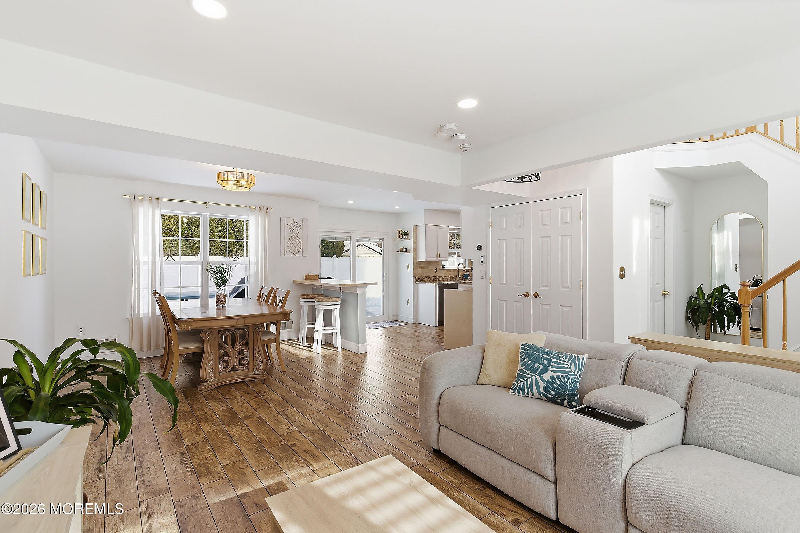 3 West Pier Brick, NJ 08723 - Photo 4 of 35 10-Living and Dining 1B