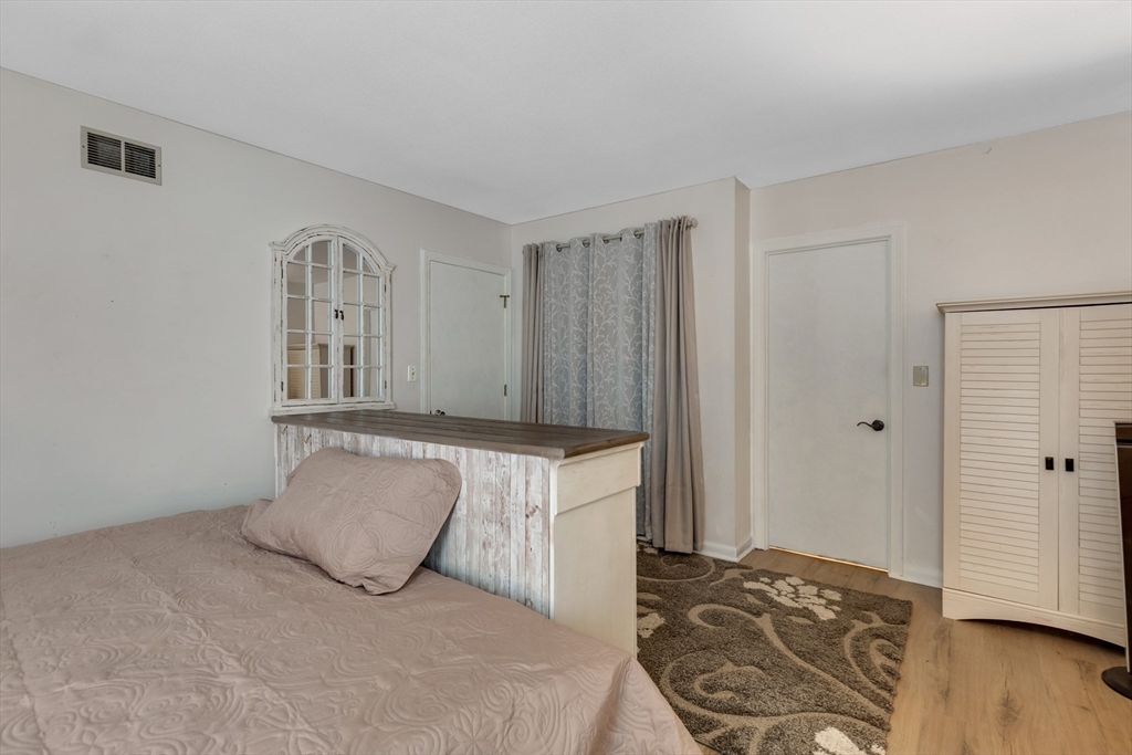 15 Conestoga Road Lexington, MA 02421 - Photo 13 of 31