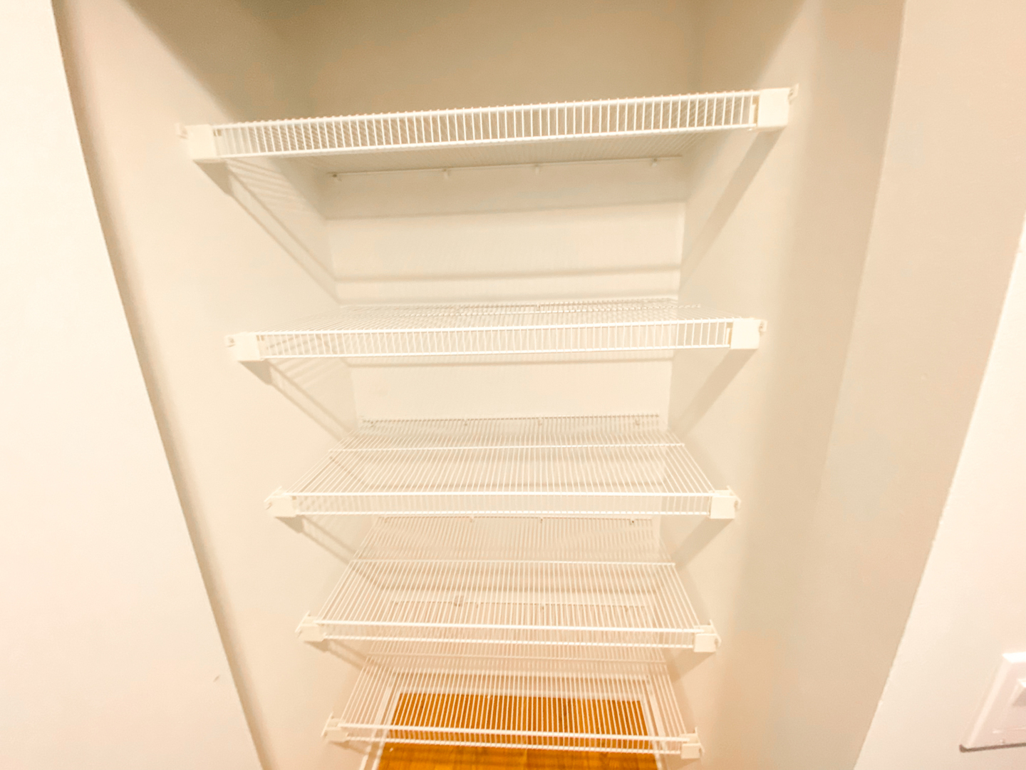 Undisclosed Address Chicago, IL 60612 - Photo 11 of 13 a close up of a shower