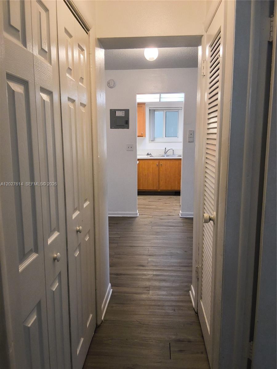 7041 Pembroke Road, Unit 2 Pembroke Pines, FL 33023 - Photo 13 of 18