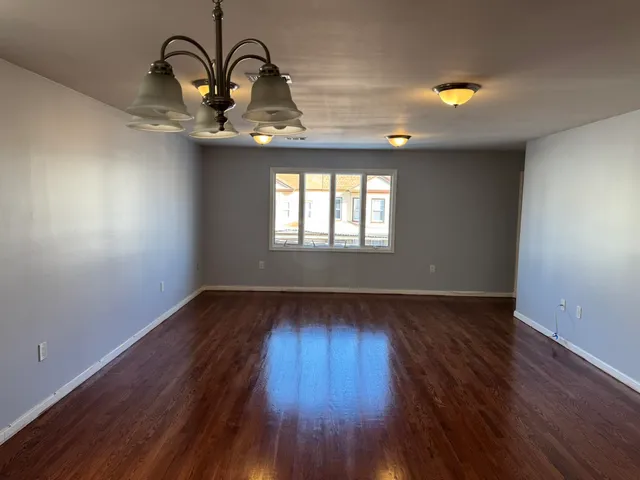 $3,000 | 86 West 16th Street, Bayonne, NJ 07002