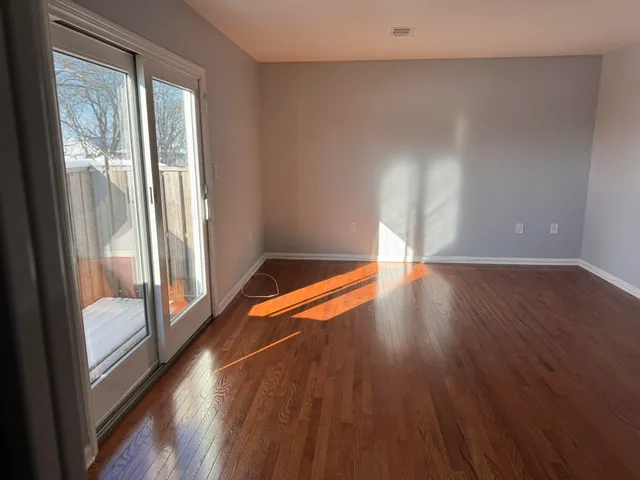 $3,000 | 86 West 16th Street, Bayonne, NJ 07002