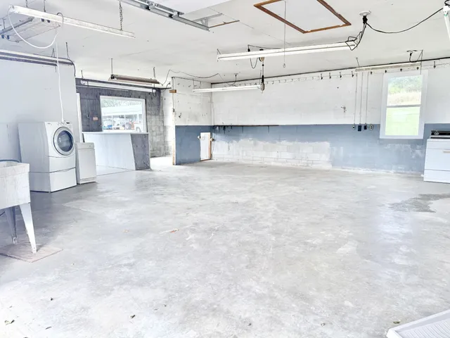 a view of a storage & utility room