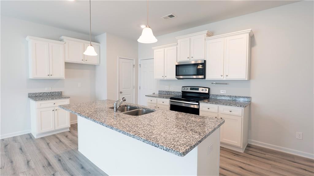 3675 Abbey Way Gainesville, GA 30507 - Photo 4 of 29