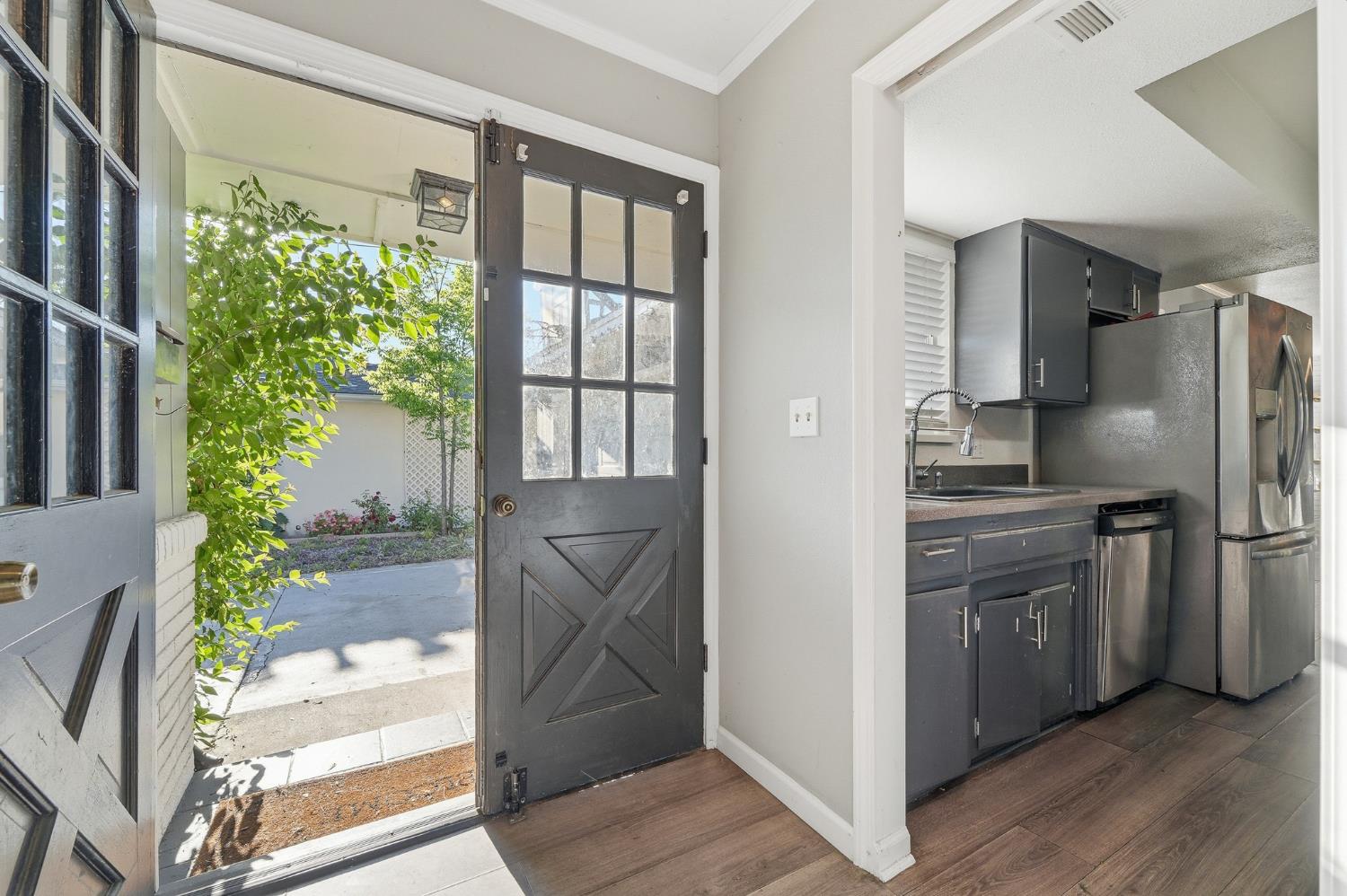 1225 Chehalem Drive Modesto, CA 95350 - Photo 6 of 37