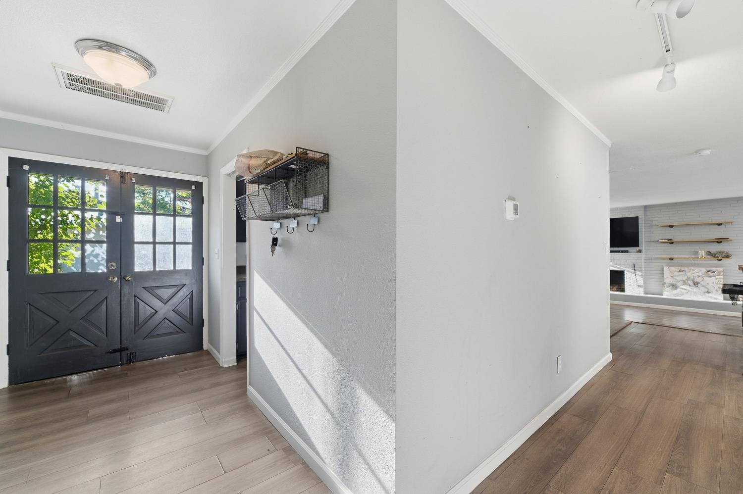 1225 Chehalem Drive Modesto, CA 95350 - Photo 7 of 37