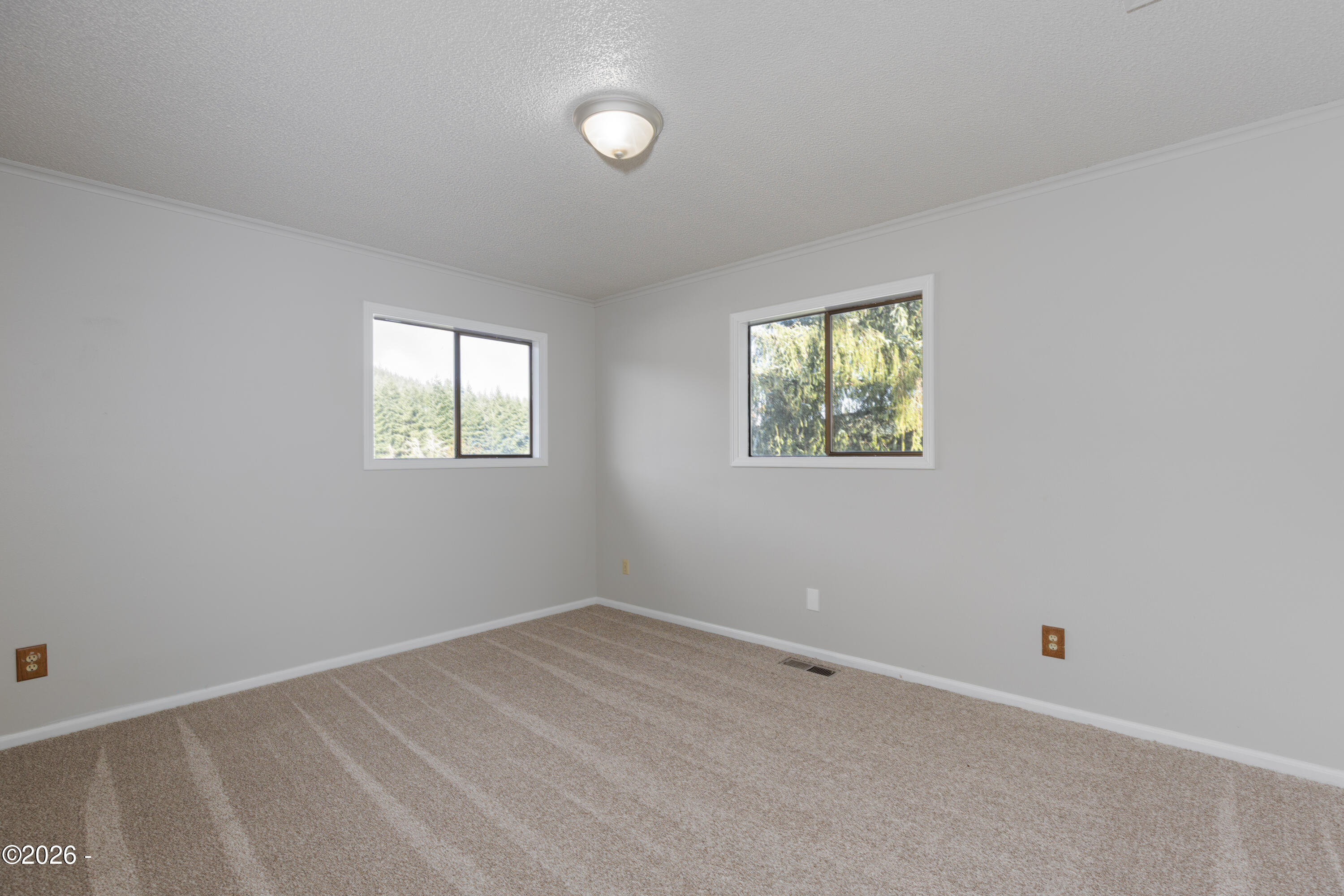 1484 Yasek Loop Toledo, OR 97391 - Photo 20 of 51 1484yasek-42
