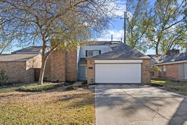 $290,000 | 5711 Lorinowoods Drive, Houston, TX 77066