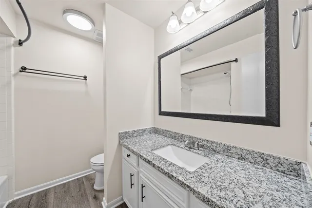 $290,000 | 5711 Lorinowoods Drive, Houston, TX 77066