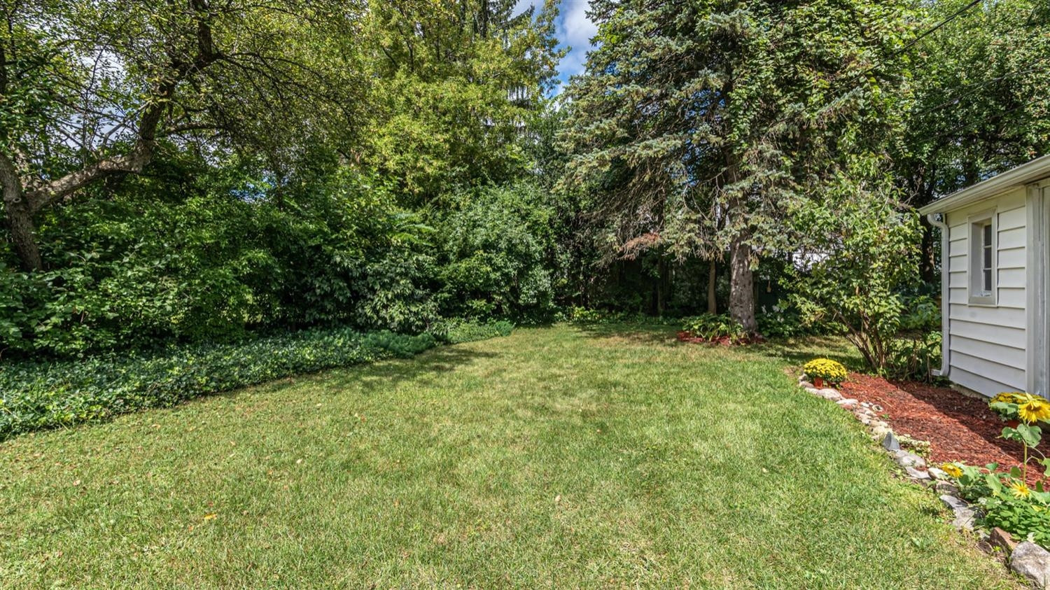 1611 Cherokee Road Ann Arbor, MI 48104 - Photo 11 of 42 Photo 11