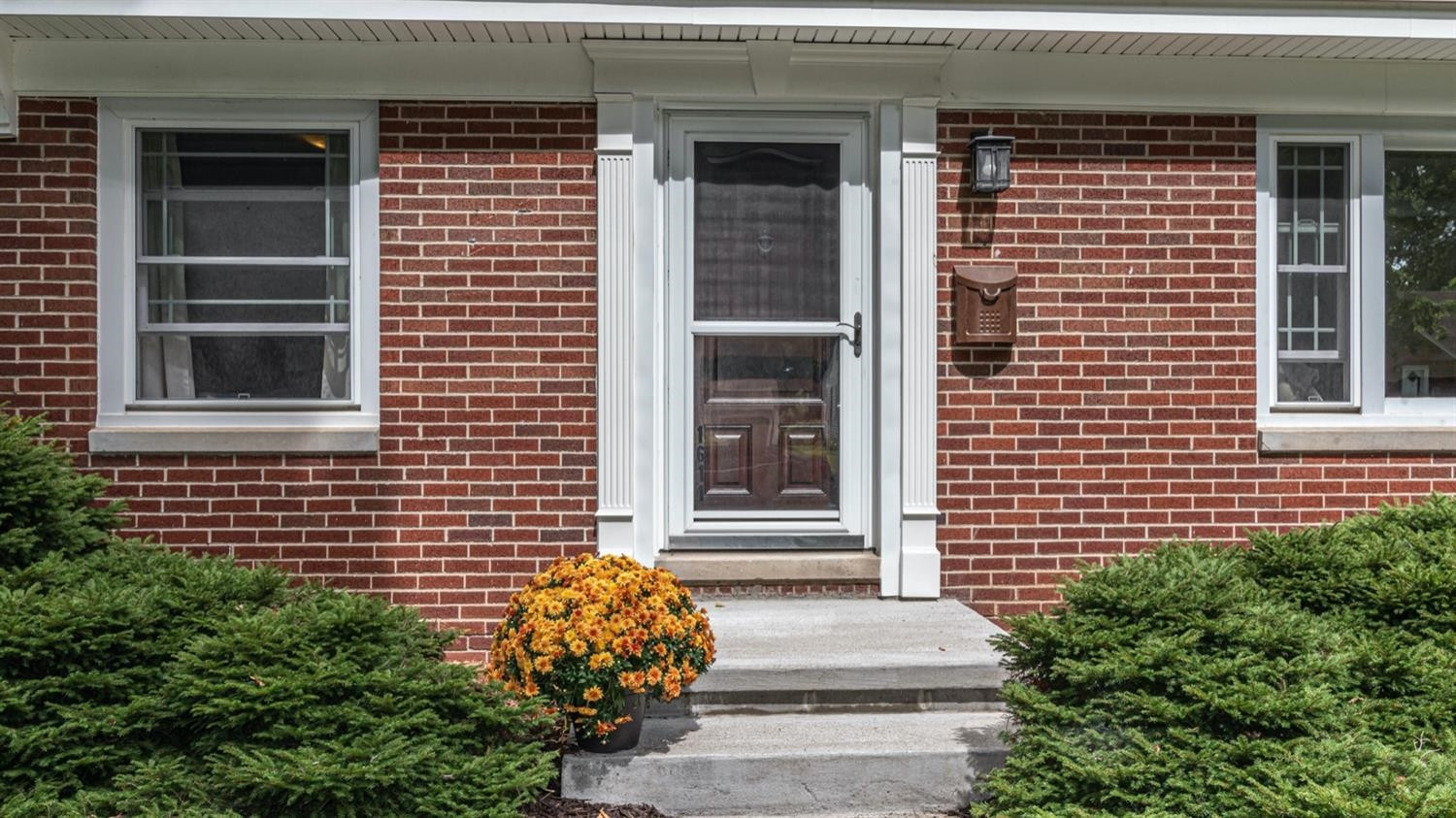 1611 Cherokee Road Ann Arbor, MI 48104 - Photo 3 of 42 Photo 3