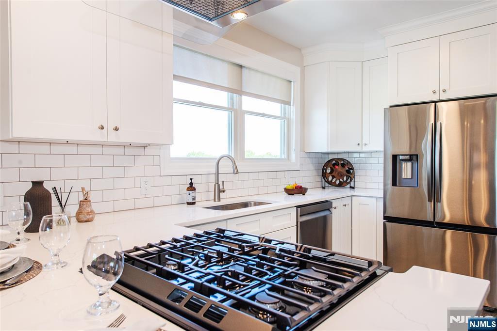 246 Main Street, Unit 402 Chatham, NJ 07928 - Photo 13 of 45