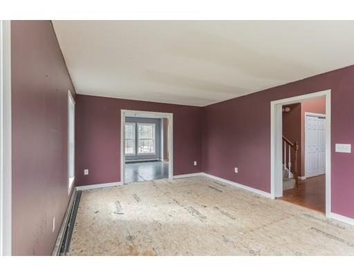 2811 Providence Road Northbridge, MA 01534 - Photo 12 of 25 Gallery Image 12