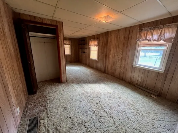 $85,000 | 913 South 15th Avenue, Freeport, IL 61032