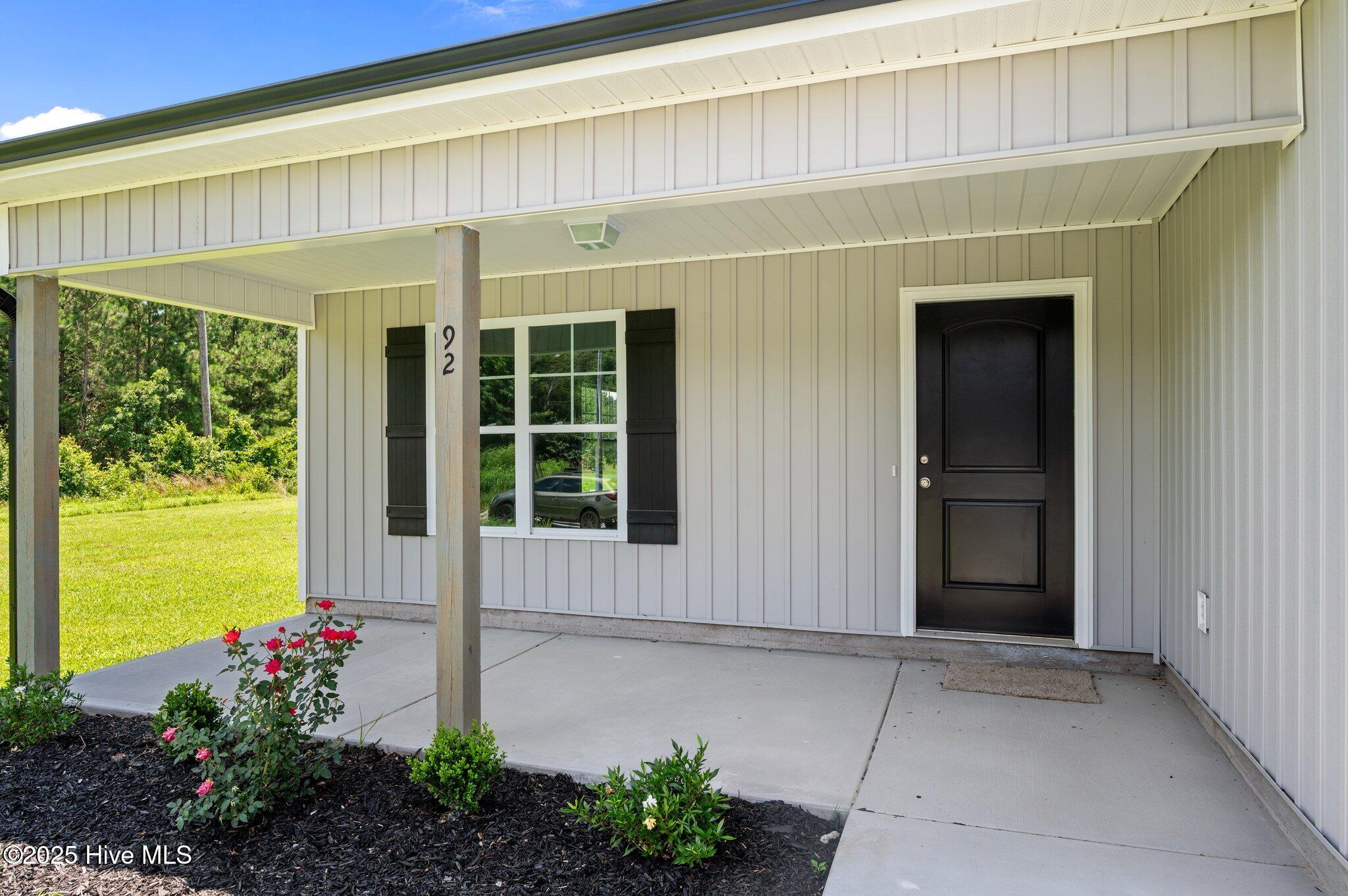 92 Hampton Way Snow Hill, NC 28580 - Photo 2 of 37 39-web-or-mls-LHV_7902