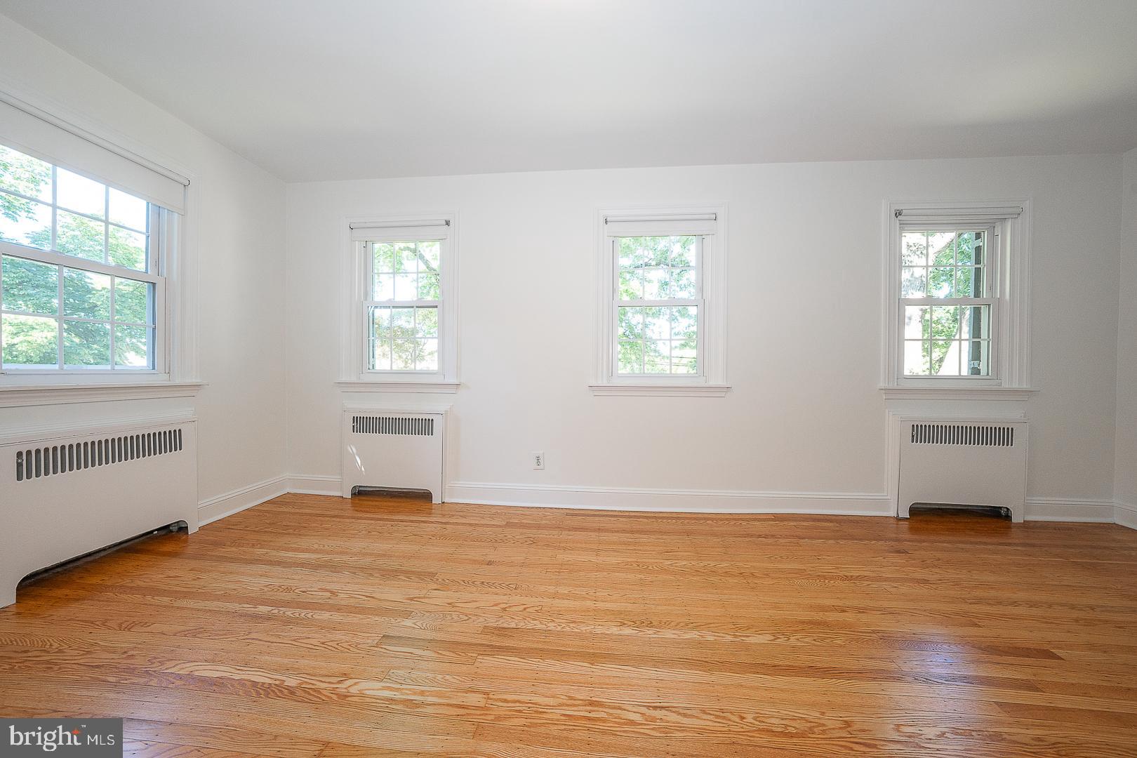 321 Earlington Road Havertown, PA 19083 - Photo 25 of 40