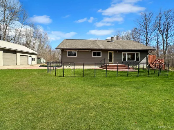 $469,900 | 3902 Luoma Road, Chatham, MI 49816
