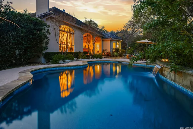 $699,900 | 19204 Reata Cove, San Antonio, TX 78258