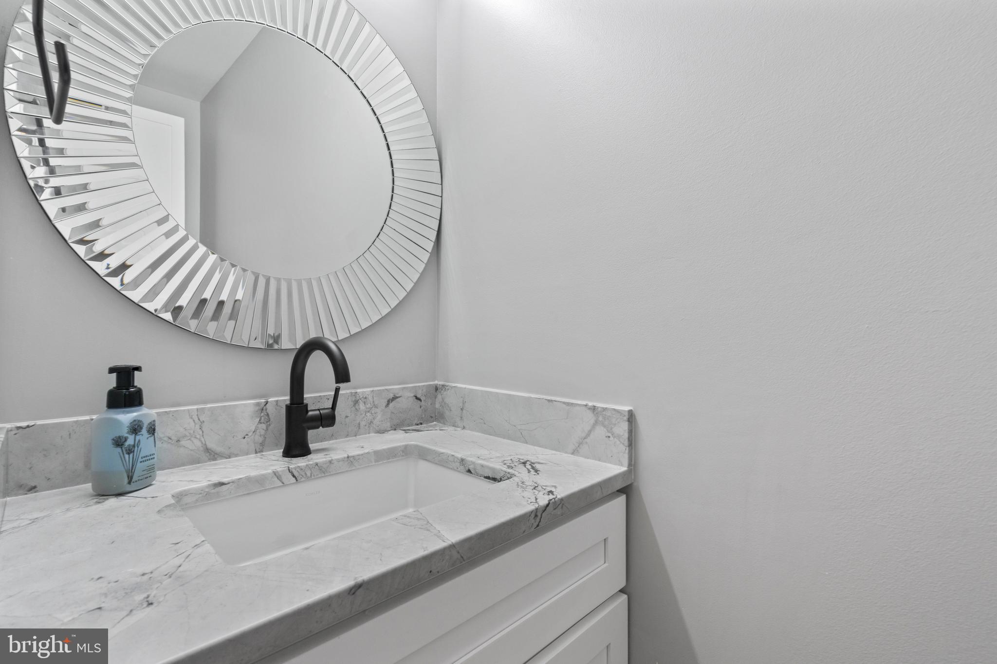 1664 Oak Spring Way Reston, VA 20190 - Photo 16 of 72 Gallery Image 16