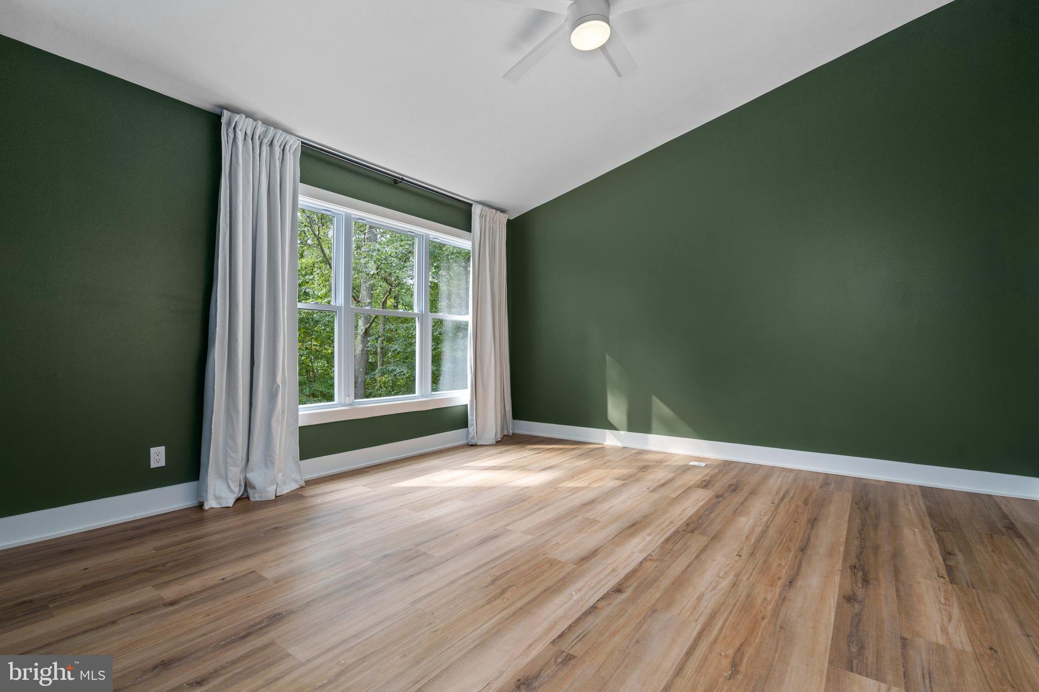 1664 Oak Spring Way Reston, VA 20190 - Photo 18 of 72 Gallery Image 18