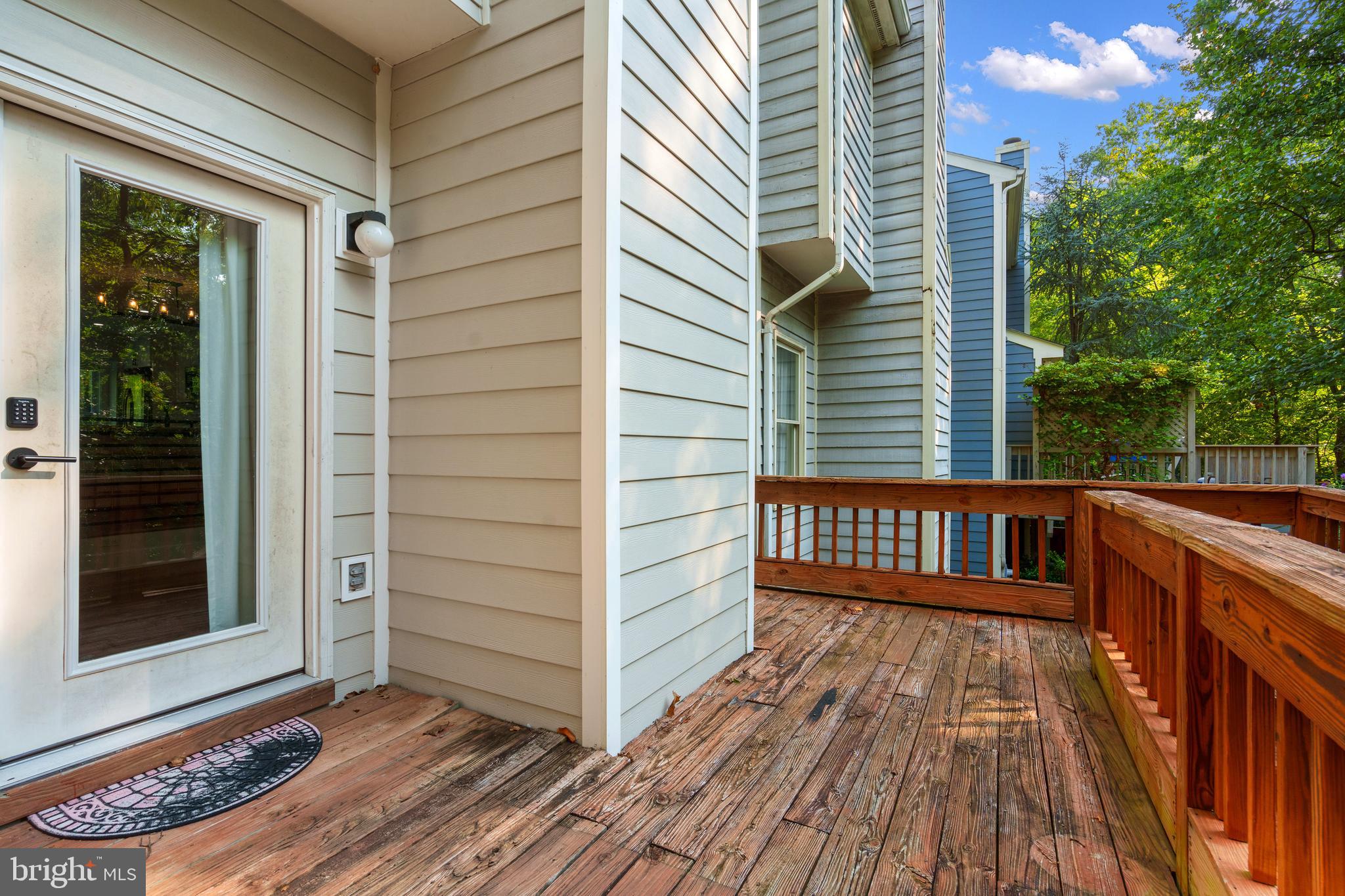 1664 Oak Spring Way Reston, VA 20190 - Photo 41 of 72 Gallery Image 41