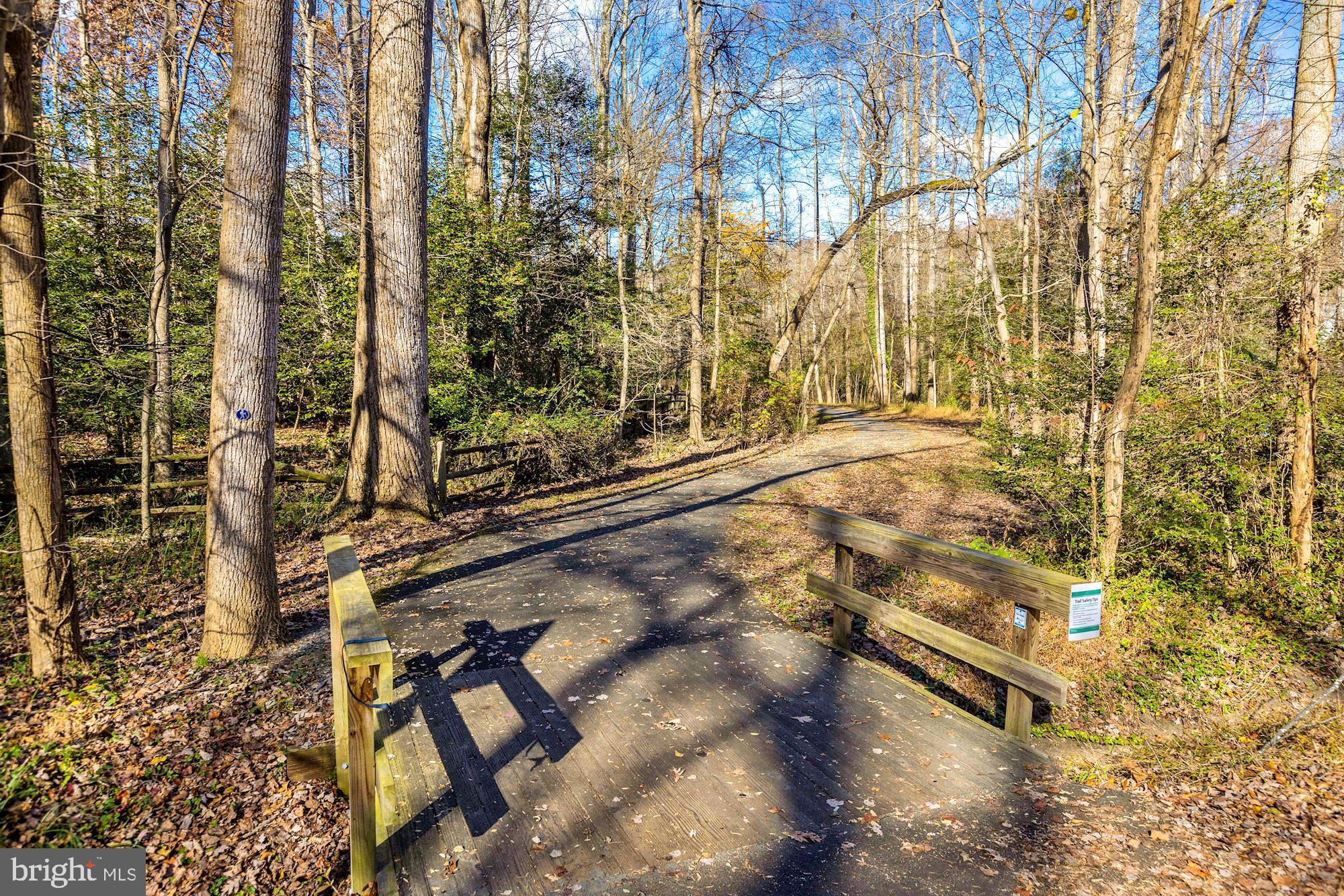 1664 Oak Spring Way Reston, VA 20190 - Photo 44 of 72 Gallery Image 44