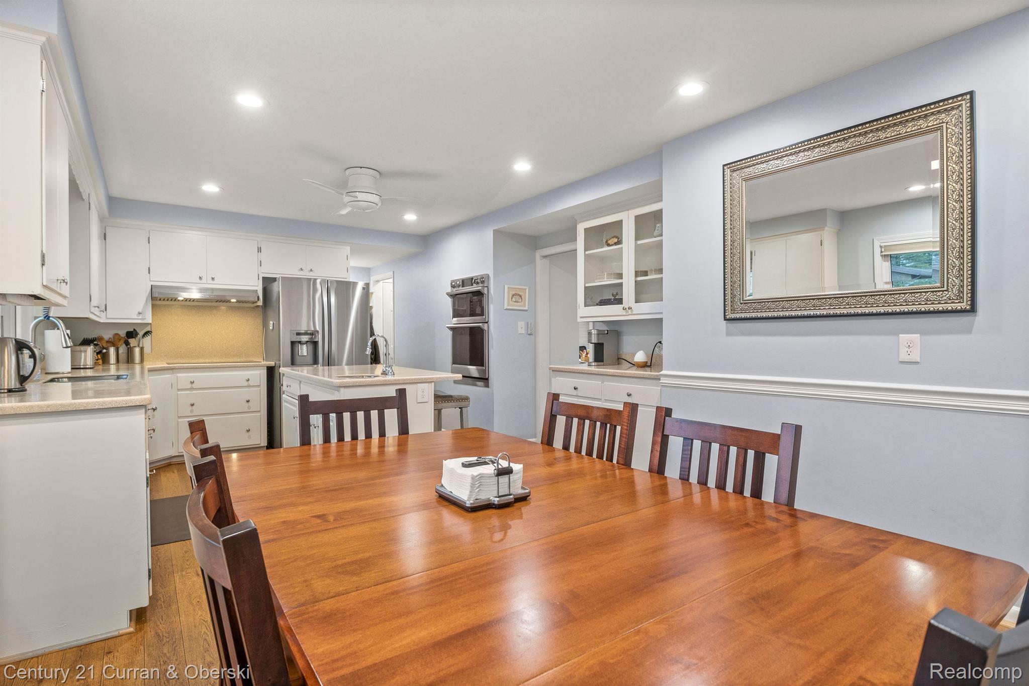 35765 Springvale Street Farmington, MI 48331 - Photo 5 of 53 Gallery Image 5