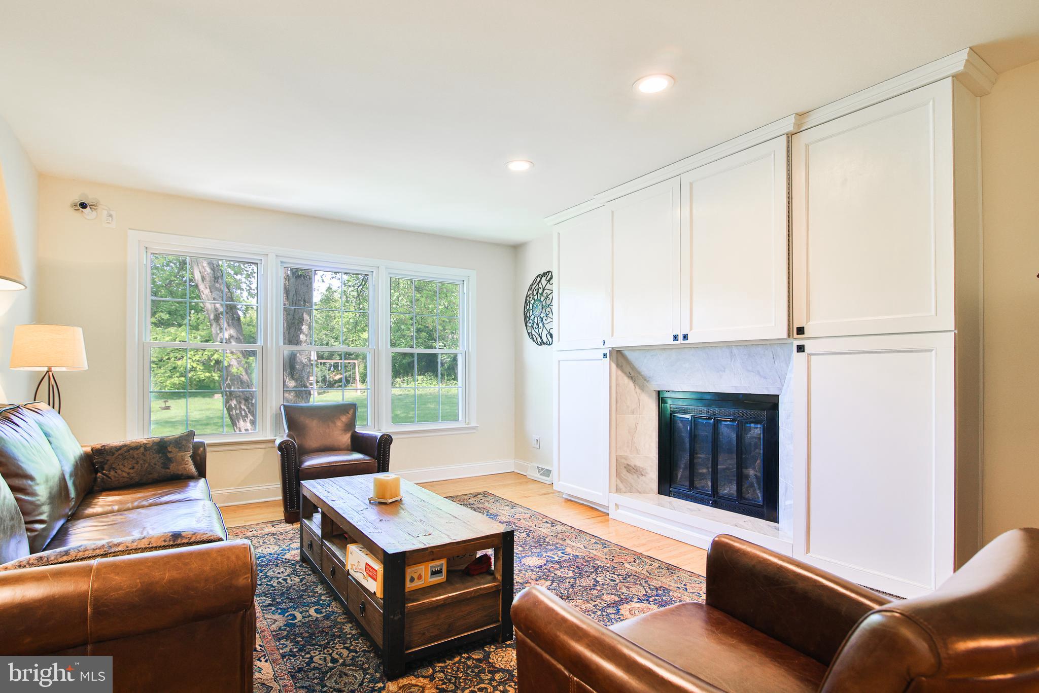 621 Kings Road Yardley, PA 19067 - Photo 9 of 33 great room