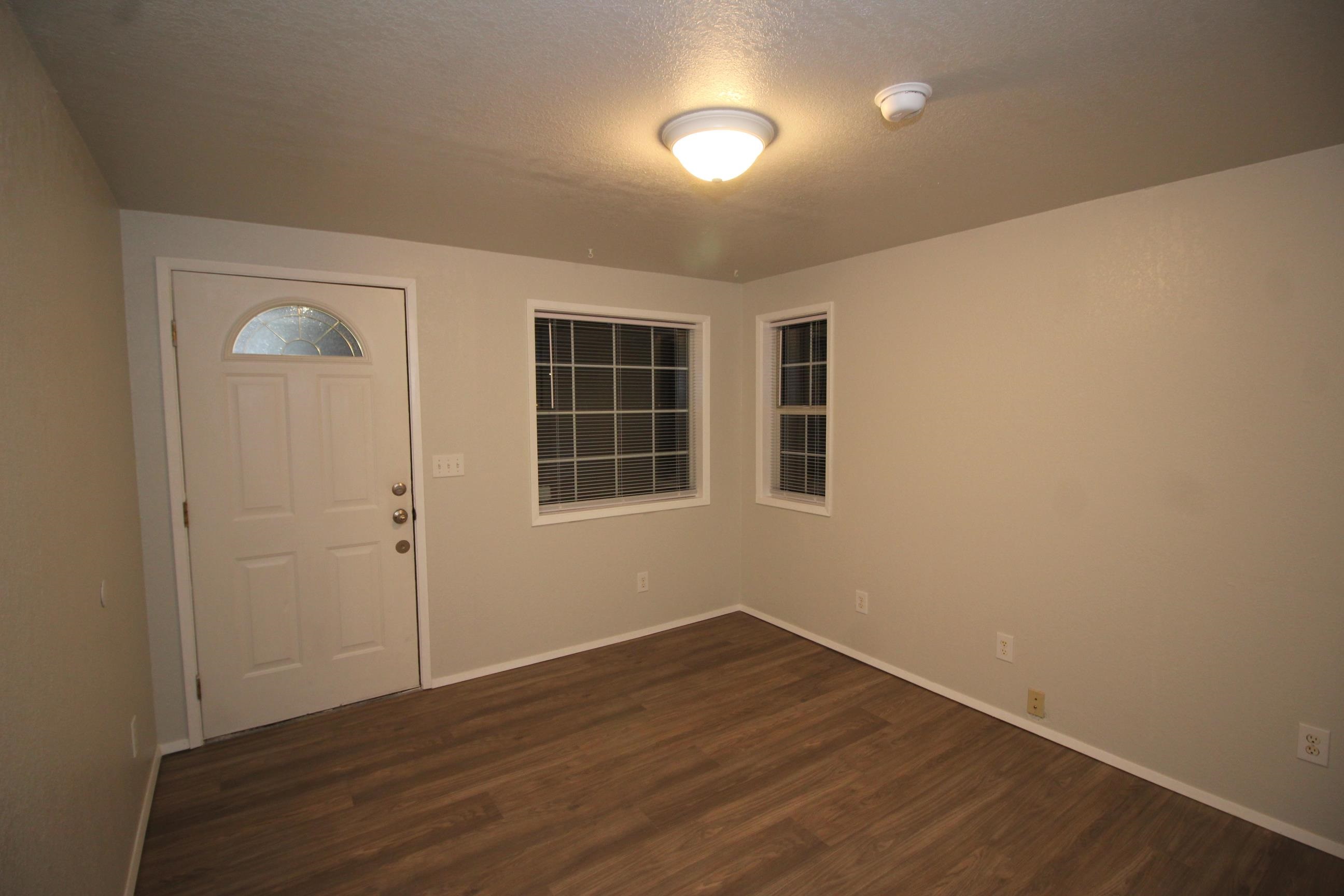 608 South Ray Street Spokane, WA 99202 - Photo 4 of 22 Gallery Image 4