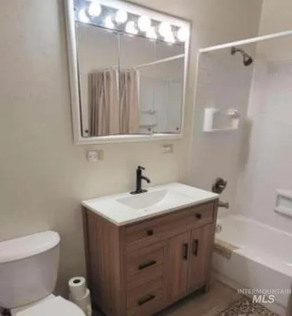 $595,000 | 1920 Sand Hollow Road, Caldwell, ID 83607