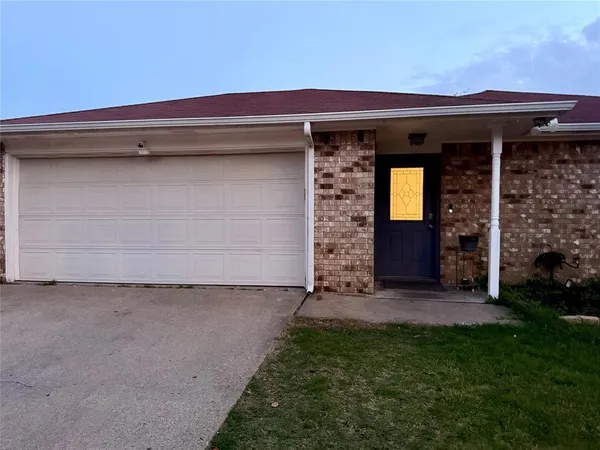 $285,000 | 422 Jellison Boulevard, Duncanville, TX 75116