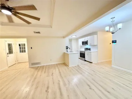 $285,000 | 422 Jellison Boulevard, Duncanville, TX 75116