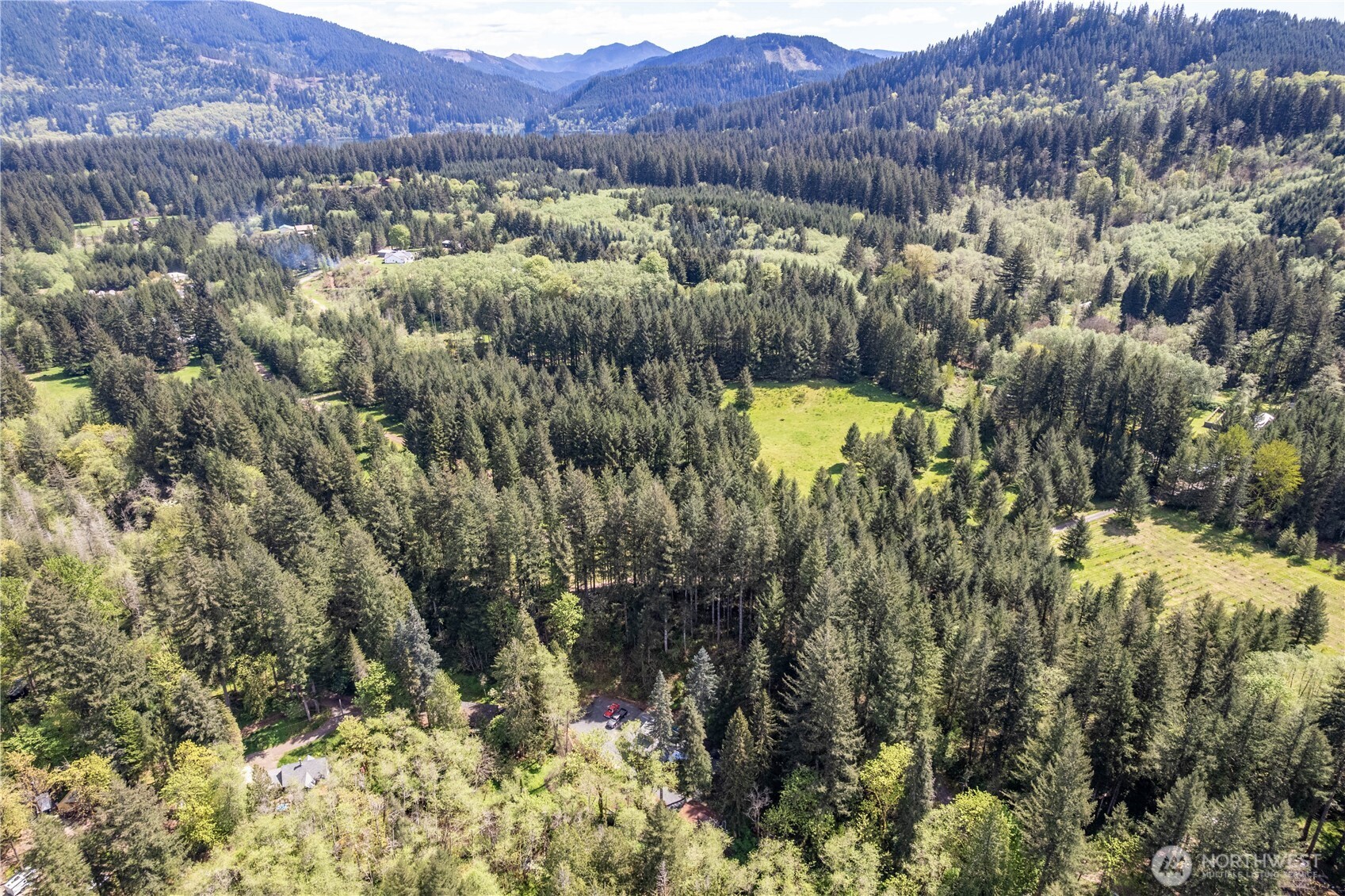 211 Sugar Pine Road Ariel, WA 98603 - Photo 5 of 11